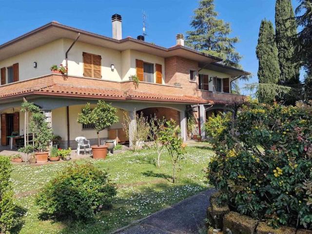 Villa in vendita a Forlì FC