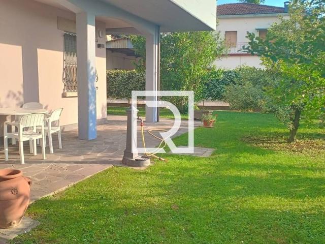 Villa in vendita a Forlì FC