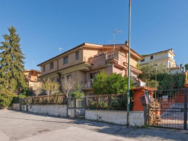 Villa in vendita a Formello RM