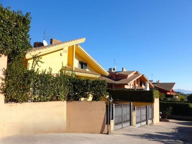 Villa in vendita a Formello RM