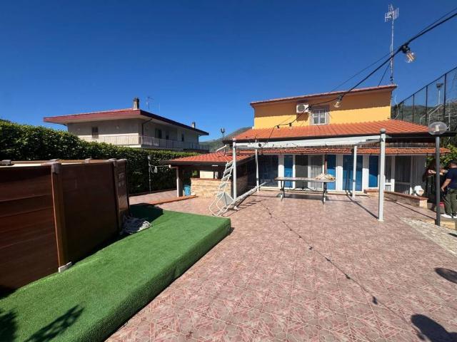 Villa in vendita a Formia LT