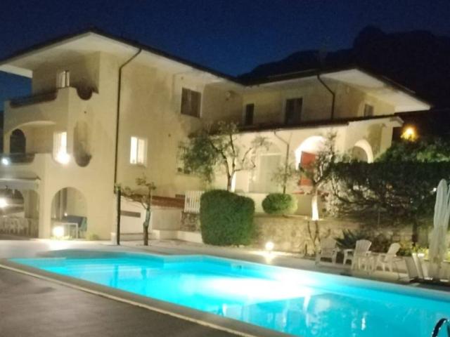 Villa in vendita a Formia LT