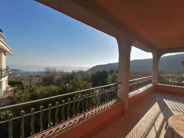 Villa in vendita a Formia LT
