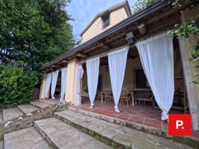 Villa in vendita a Formicola CE
