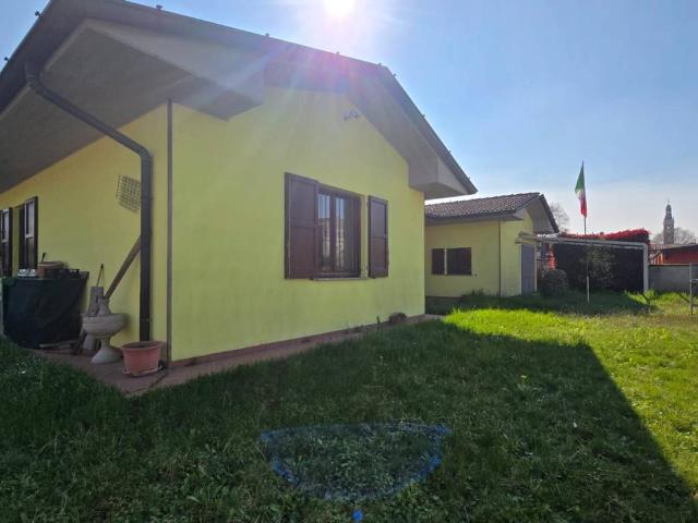 Villa in vendita a Formigara CR