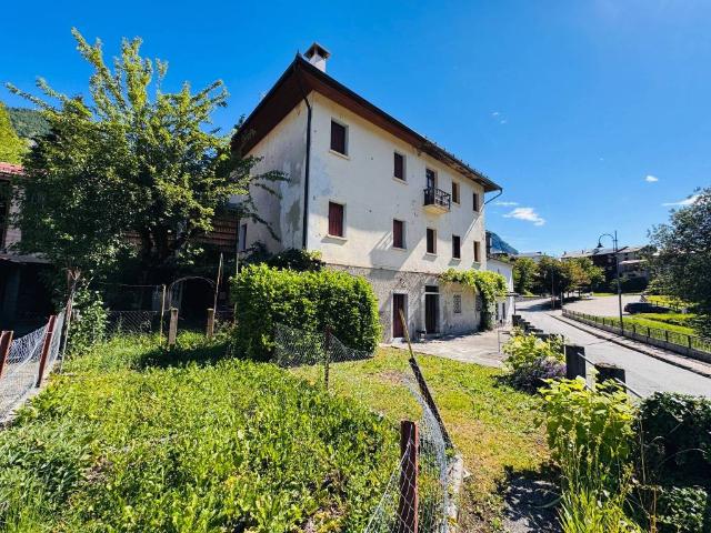 Villa in vendita a Forni di Sotto UD