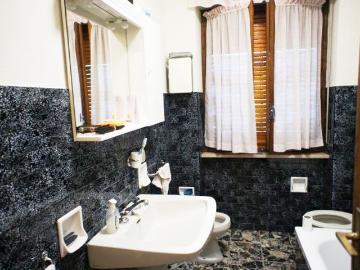 Villa Indipendente in vendita a Forte dei Marmi - Parcheggio auto