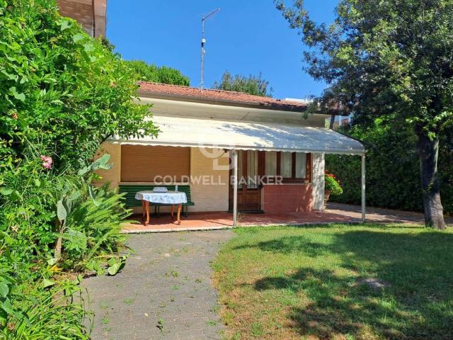 Villa in vendita a Forte dei Marmi LU