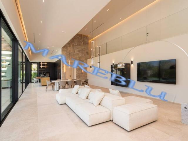 Villa in vendita a Forte dei Marmi LU