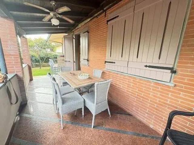 Villa in vendita a Forte dei Marmi LU