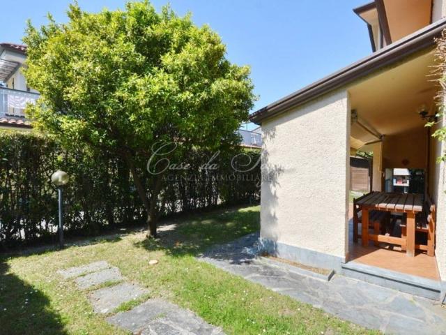 Villa in vendita a Forte dei Marmi LU