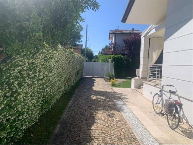 Villa in vendita a Forte dei Marmi LU