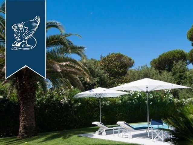 Villa in vendita a Forte dei Marmi LU