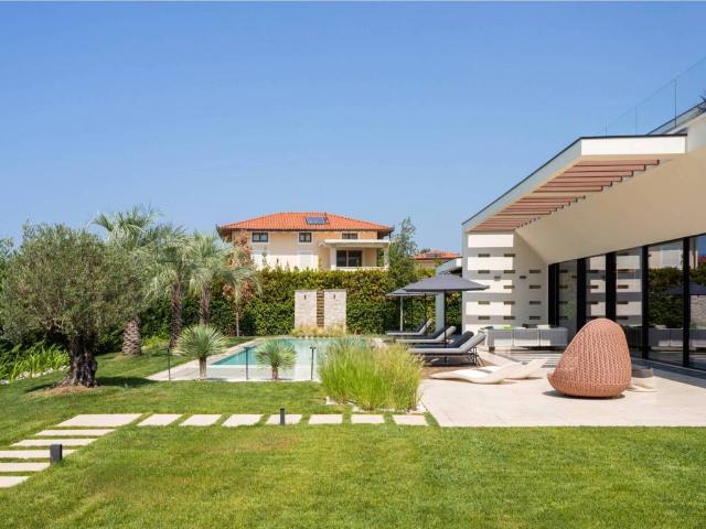 Villa in vendita a Forte dei Marmi LU