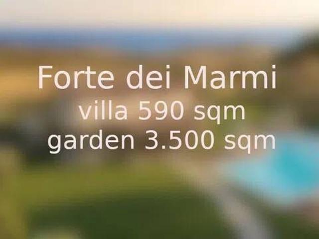 Villa in vendita a Forte dei Marmi LU
