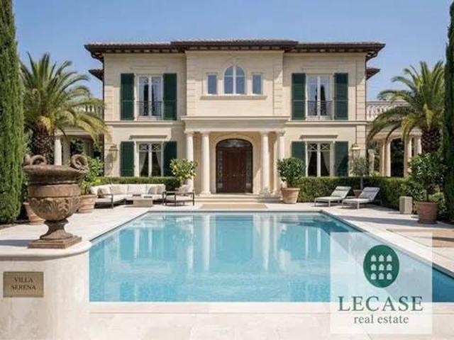 Villa in vendita a Forte dei Marmi LU
