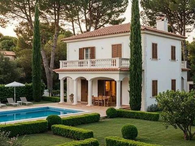 Villa in vendita a Forte dei Marmi LU