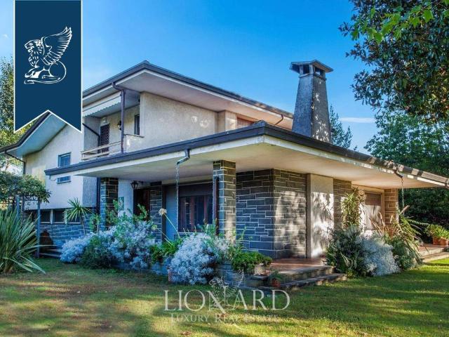 Villa in vendita a Forte dei Marmi LU