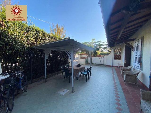 Villa in vendita a Forte dei Marmi LU