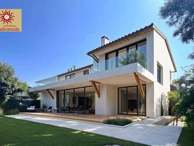 Villa in vendita a Forte dei Marmi LU
