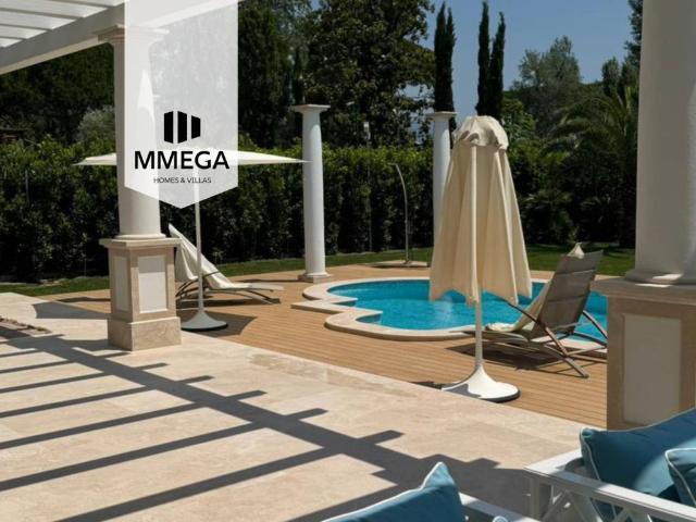 Villa in vendita a Forte dei Marmi LU