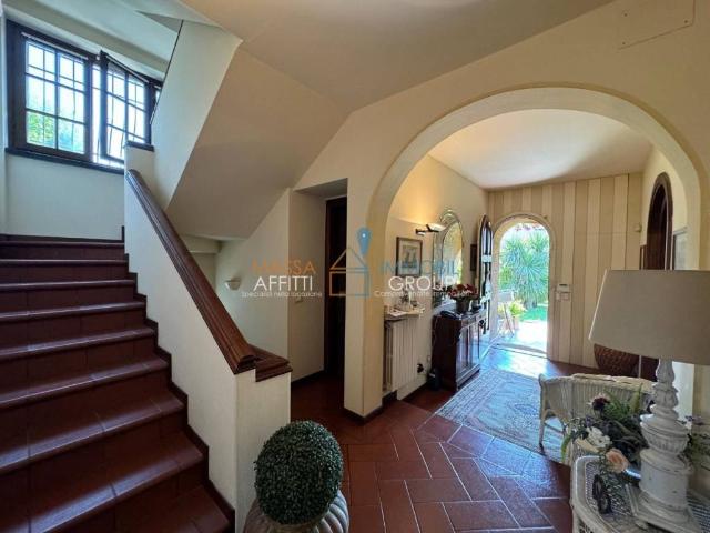 Villa in vendita a Forte dei Marmi LU