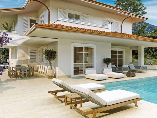 Villa in vendita a Forte dei Marmi LU