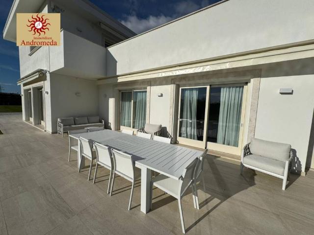 Villa in vendita a Forte dei Marmi LU