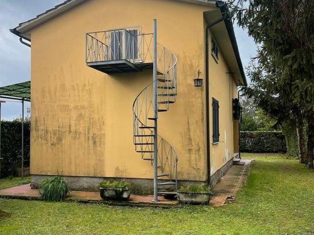 Villa in vendita a Forte Dei Marmi