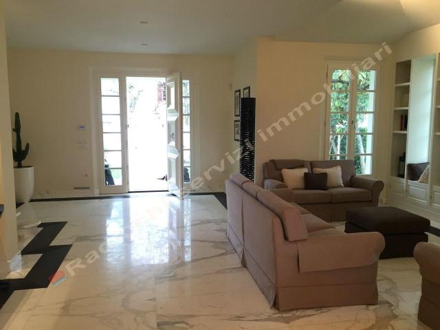 Villa in vendita a Forte Dei Marmi