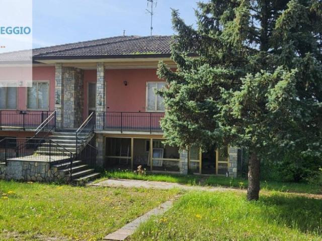 Villa in vendita a Fortunago PV