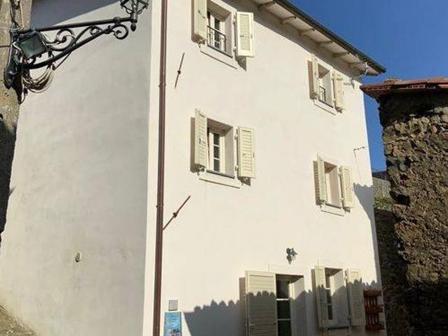 Villa in vendita a Fosciandora LU