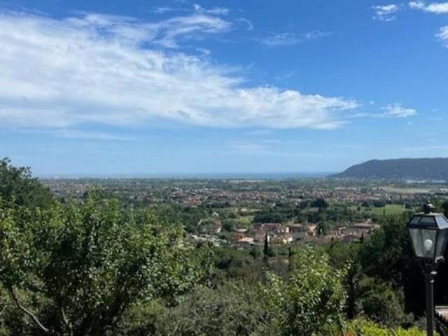 Villa in vendita a Fosdinovo MS