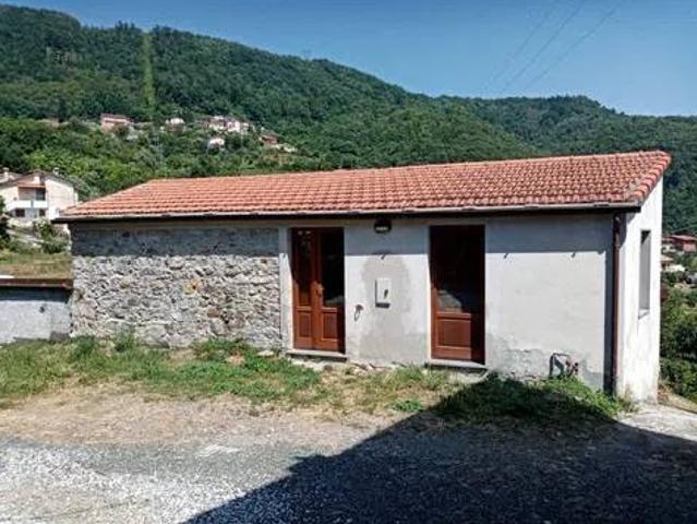 Villa in vendita a Fosdinovo MS