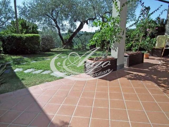 Villa in vendita a Fosdinovo MS