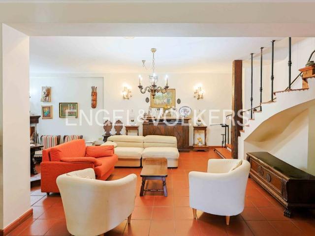 Villa in vendita a Fosdinovo MS