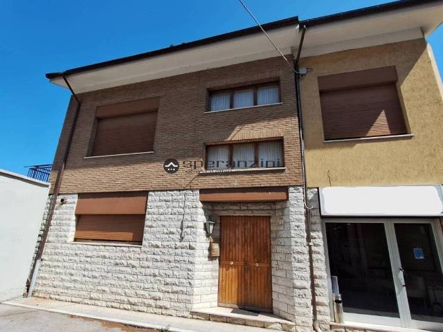 Appartamento in vendita a Fossombrone PU