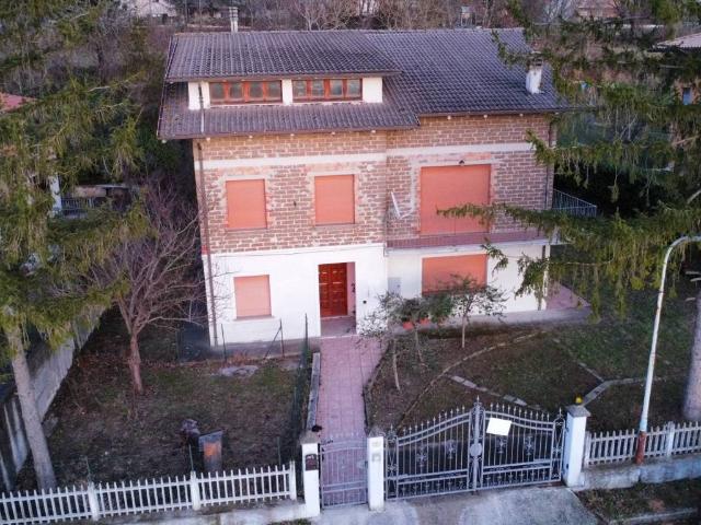Villa in vendita a Fossato di Vico PG