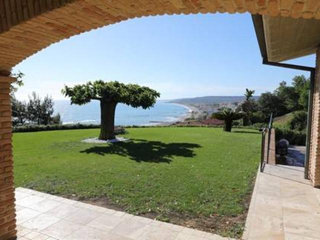 Villa in vendita a Fossacesia CH