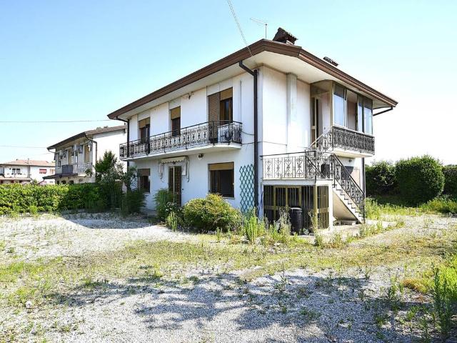 Villa in vendita a Fossalta di Piave VE