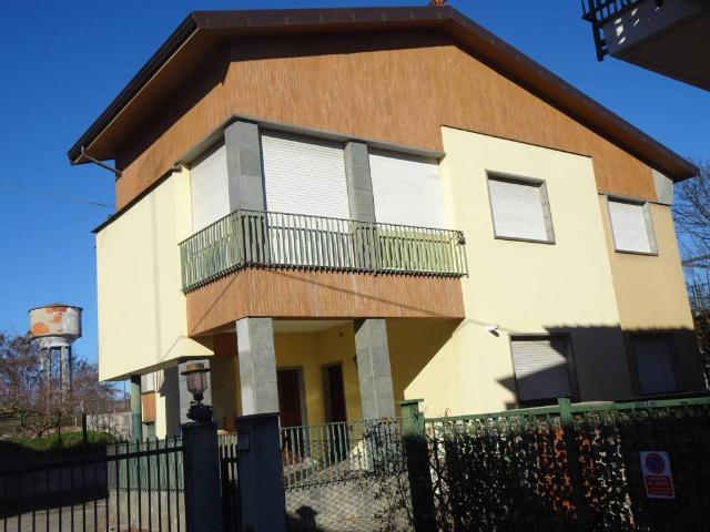 Villa in vendita a Fossano CN