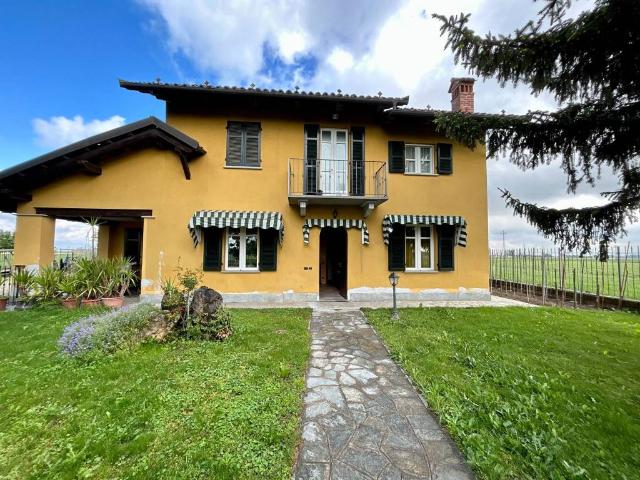 Villa in vendita a Fossano CN