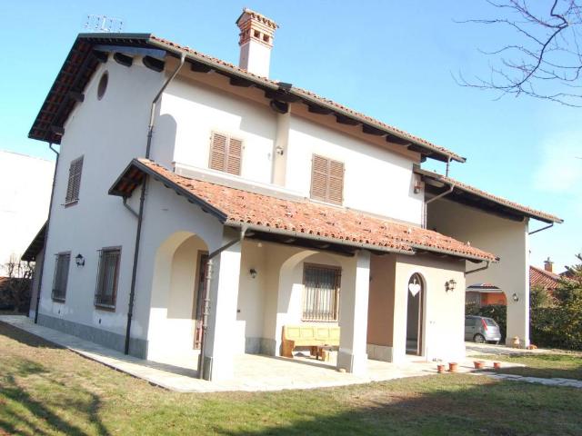 Villa in vendita a Fossano CN