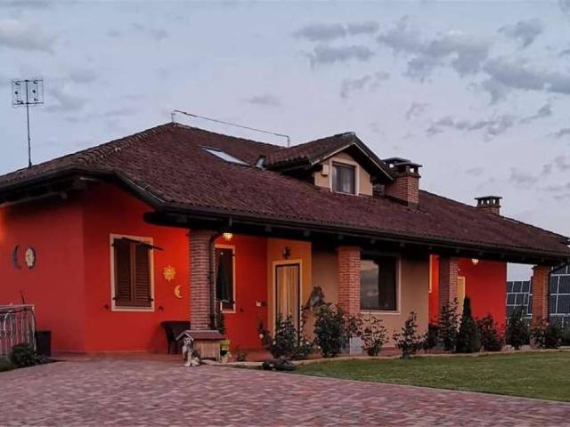 Villa in vendita a Fossano CN