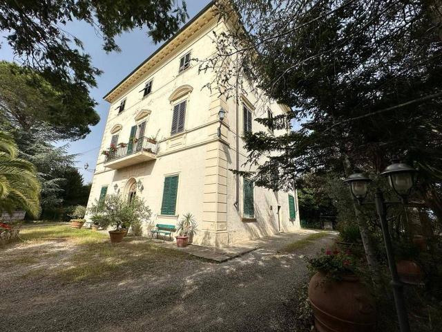 Villa in vendita a Fauglia