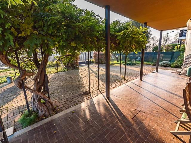 Villa in vendita a Faule CN