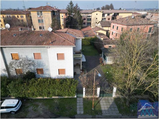 Villa in vendita a Fabbrico RE
