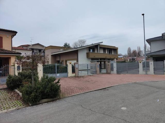Villa in vendita a Fabbrico RE
