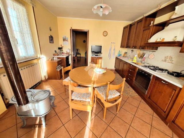 Villa in vendita a Fabbrica Curone AL