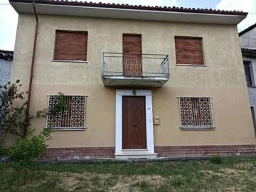 Villa in vendita a Fabbrica Curone AL